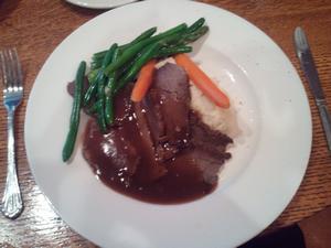 Ahhh, my meal of saurbraten.  Doesn't this look appetizing?  Even though this was an excellent meal, the best saurbraten I have ever had was made for me by Beatrix in 2001 while I was visiting Bochum, Germany.