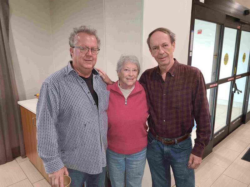 Three siblings: Robert, Helen and Harold.