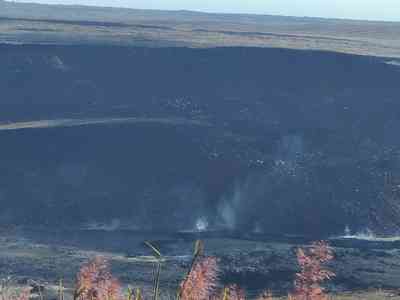 Kīlauea was quiet on this visit, offering only wisps of volcanic steam drifting across the caldera.